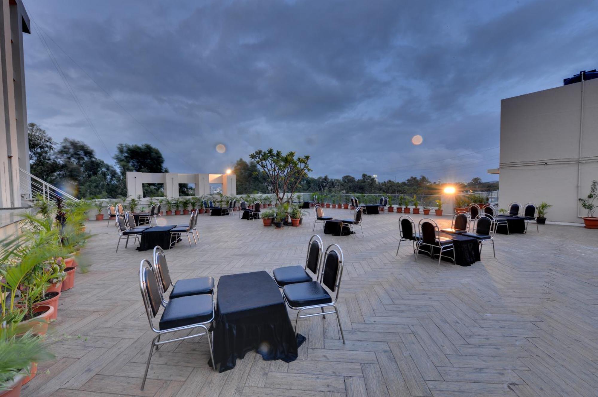 The Fern Residency, Vadgaon - Talegaon, Pune Экстерьер фото