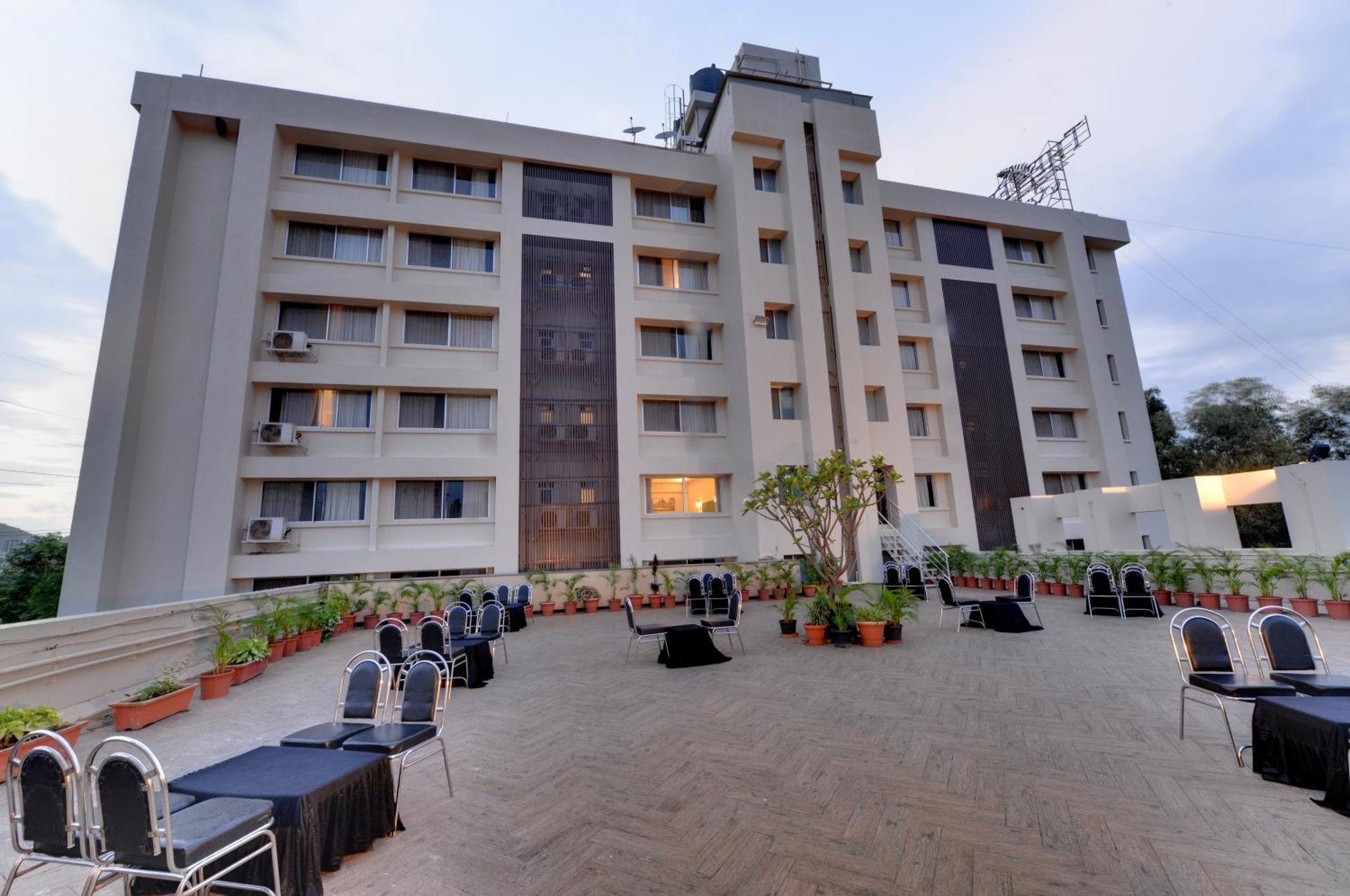 The Fern Residency, Vadgaon - Talegaon, Pune Экстерьер фото